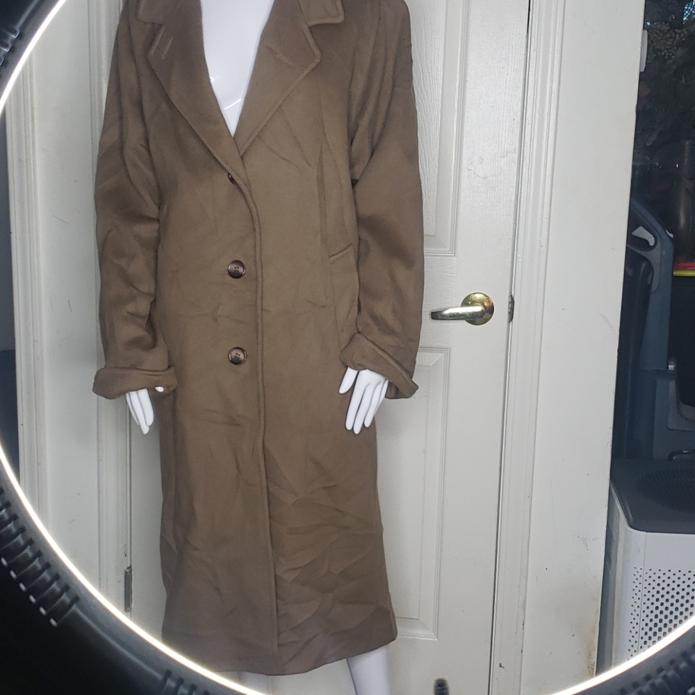 Levine Classics Tan Peacoat Size 10